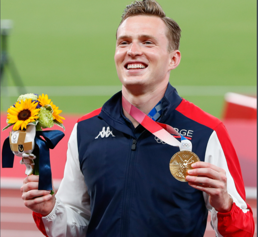 尼斯国际比赛日完成体检，志在NBA总决赛名次提升，质疑声仍在，心理建设被强调的简单介绍